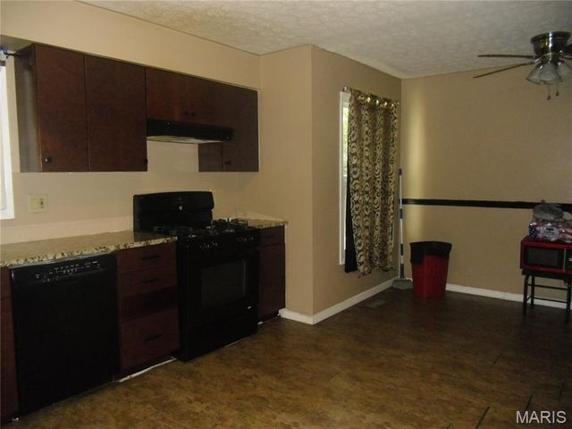 3212 West Boulevard, Belleville, IL 62221
