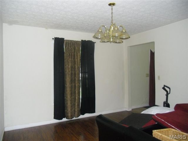 3212 West Boulevard, Belleville, IL 62221