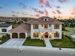 1083 E Chardie Rd, Boise, ID 83702