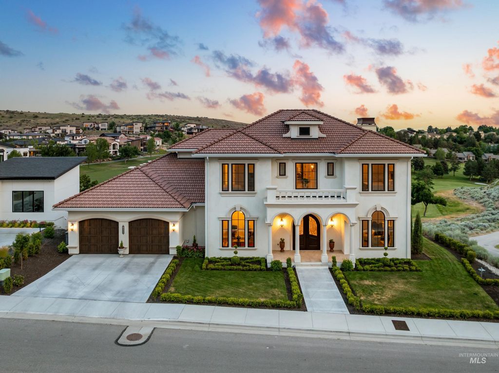 1083 E Chardie Rd, Boise, ID 83702