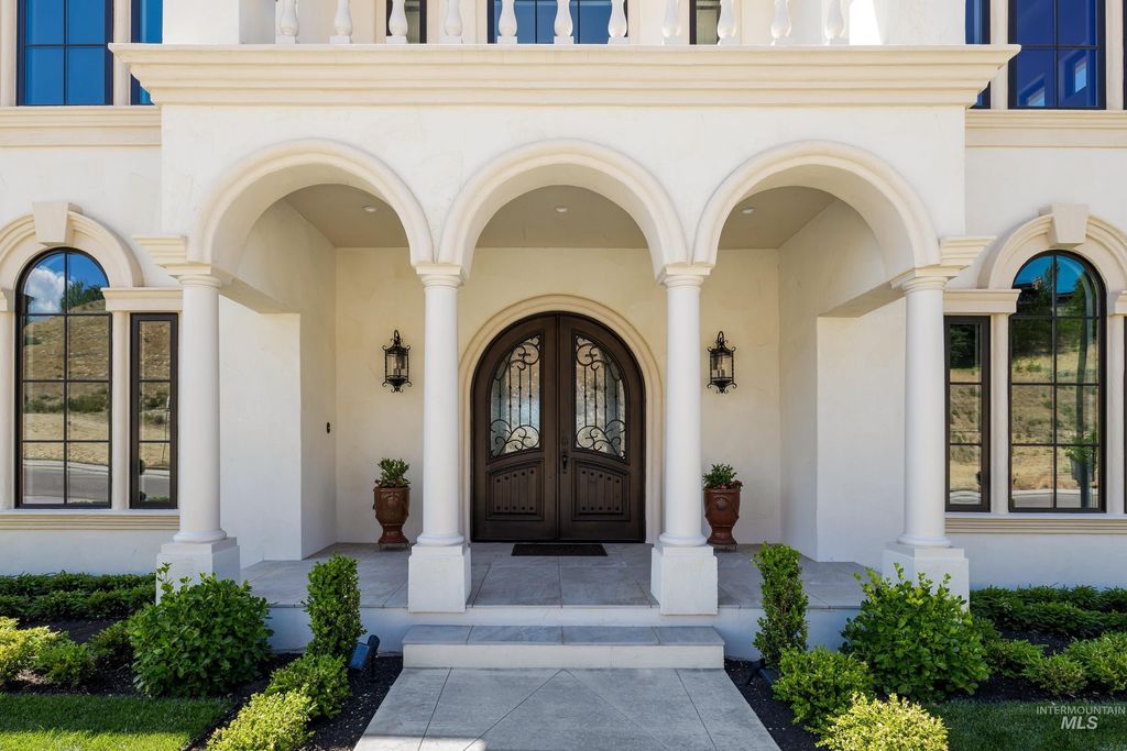 1083 E Chardie Rd, Boise, ID 83702 photo 2