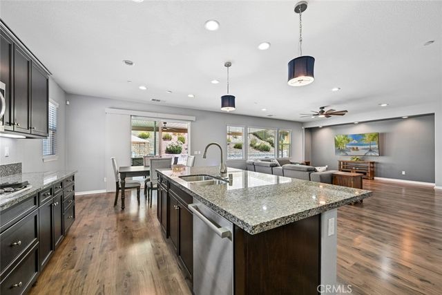 32502 Cherokee Rose Street, Winchester, CA 92596