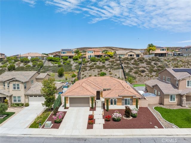 32502 Cherokee Rose Street, Winchester, CA 92596