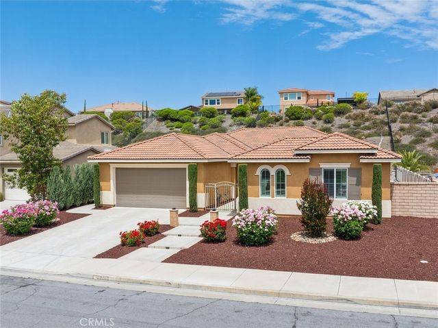 32502 Cherokee Rose Street, Winchester, CA 92596