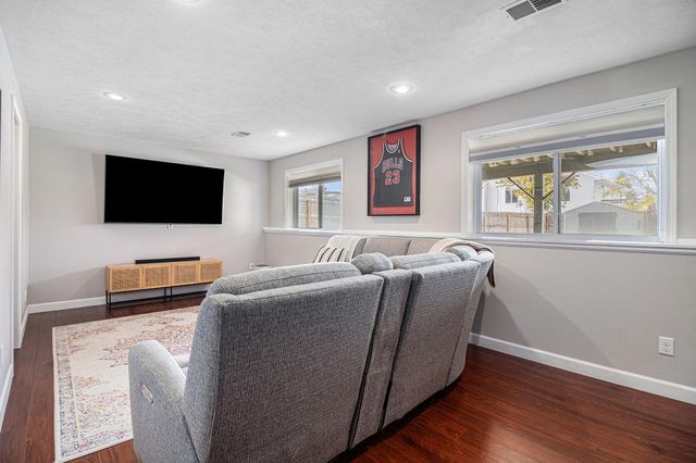 418 Summer Circle Se, Gaines Twp, MI 49548