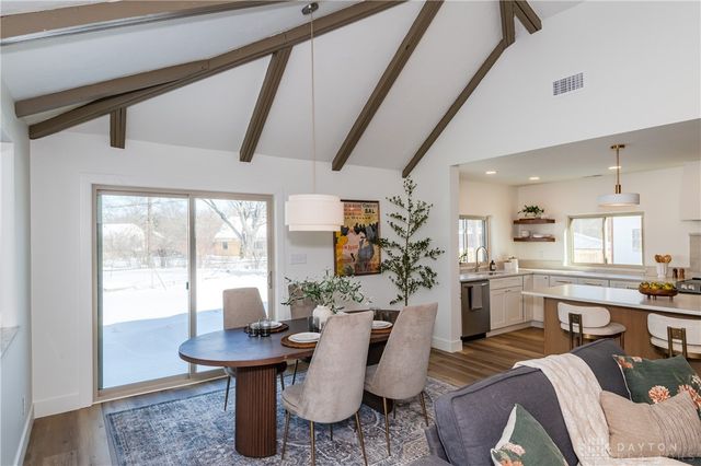 1884 N Longview Street, Beavercreek, OH 45432