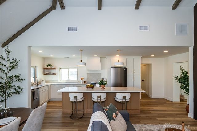 1884 N Longview Street, Beavercreek, OH 45432