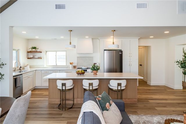 1884 N Longview Street, Beavercreek, OH 45432