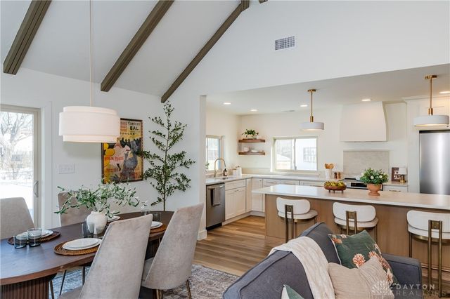 1884 N Longview Street, Beavercreek, OH 45432