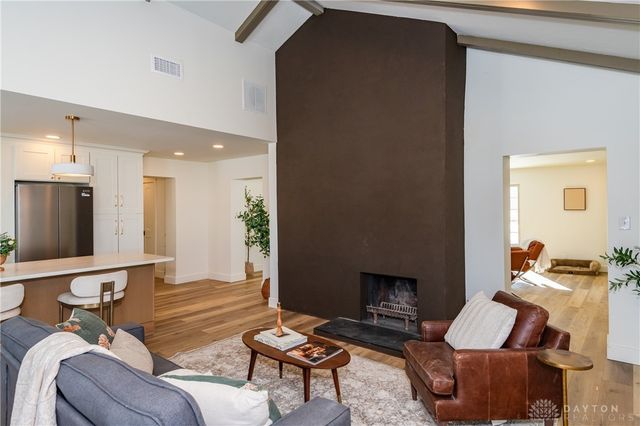 1884 N Longview Street, Beavercreek, OH 45432