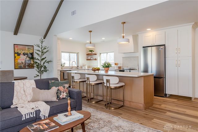 1884 N Longview Street, Beavercreek, OH 45432