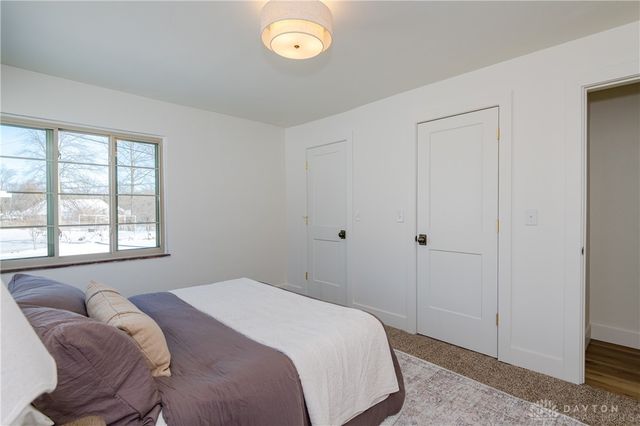 1884 N Longview Street, Beavercreek, OH 45432