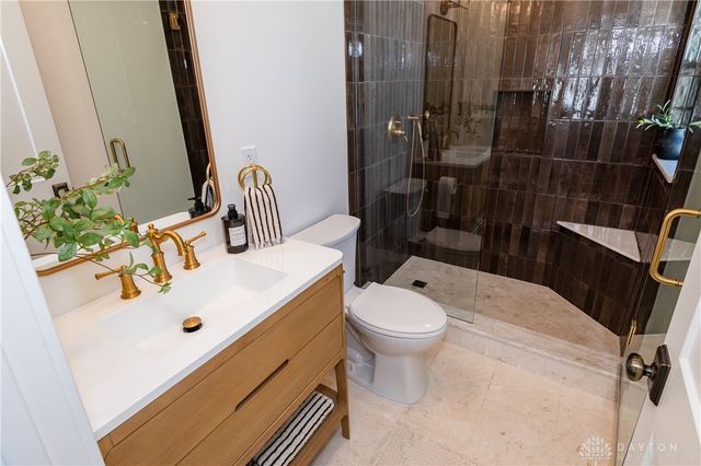 1884 N Longview Street, Beavercreek, OH 45432