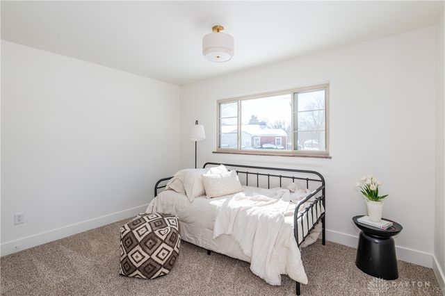 1884 N Longview Street, Beavercreek, OH 45432