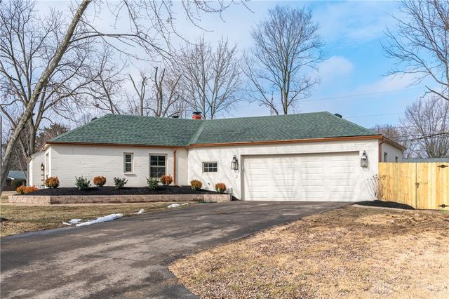 1884 N Longview Street, Beavercreek, OH 45432