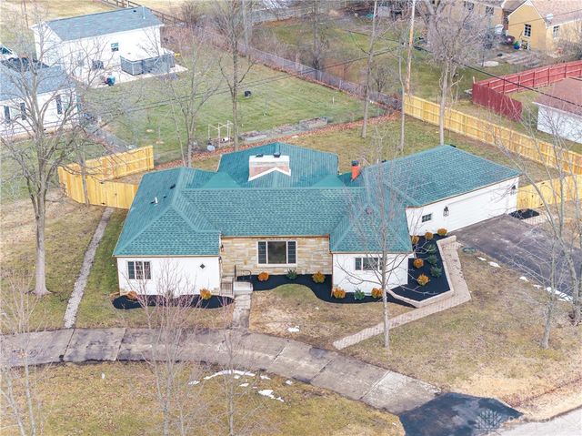 1884 N Longview Street, Beavercreek, OH 45432