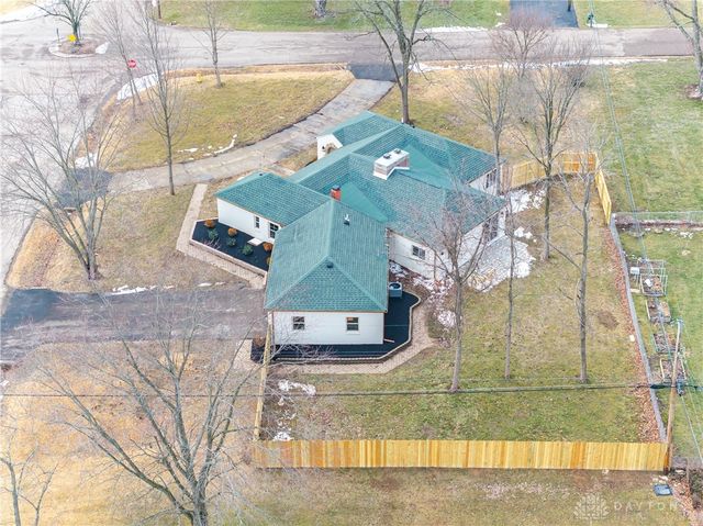 1884 N Longview Street, Beavercreek, OH 45432