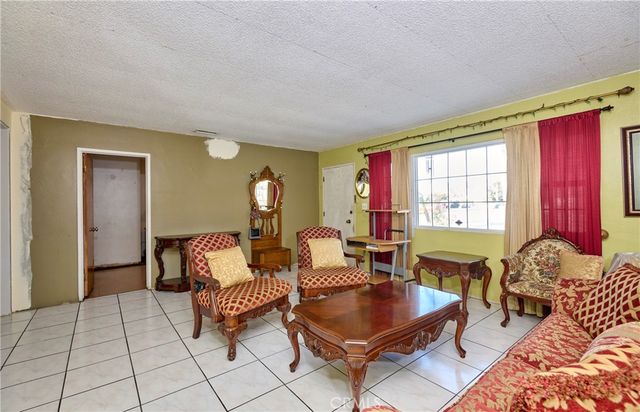 9195 Alder Avenue, Fontana, CA 92335