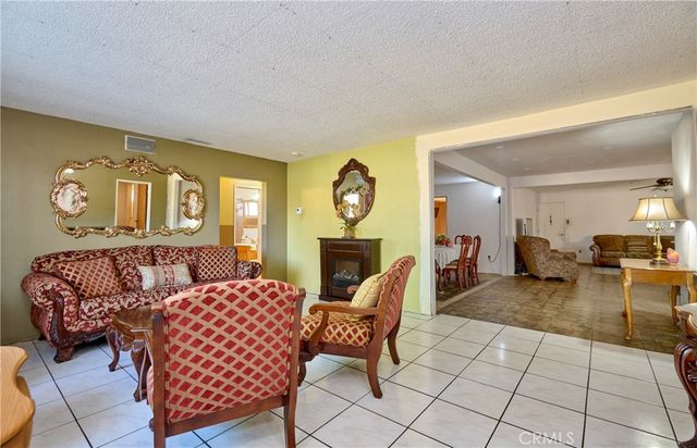 9195 Alder Avenue, Fontana, CA 92335