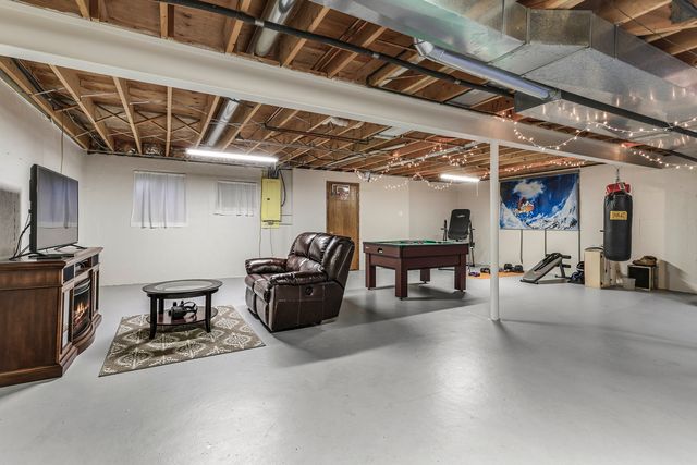 173 Harper Lane, Lemont, IL 60439