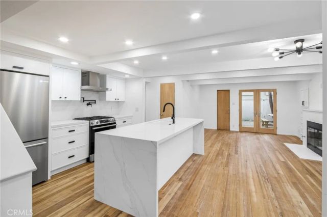 404 Prospect Street, Newport Beach, CA 92663