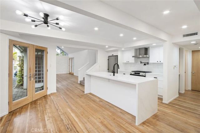 404 Prospect Street, Newport Beach, CA 92663