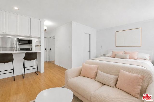 525 S Ardmore Avenue 257, Los Angeles, CA 90020