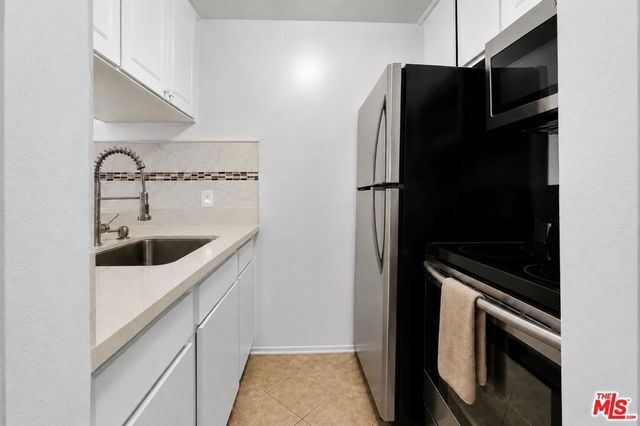 525 S Ardmore Avenue 257, Los Angeles, CA 90020