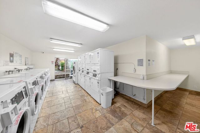 525 S Ardmore Avenue 257, Los Angeles, CA 90020