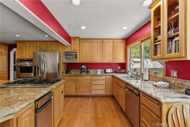 25313 Via Brasa, Valencia, CA 91355