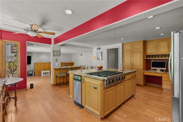 25313 Via Brasa, Valencia, CA 91355