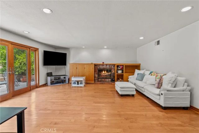 25313 Via Brasa, Valencia, CA 91355