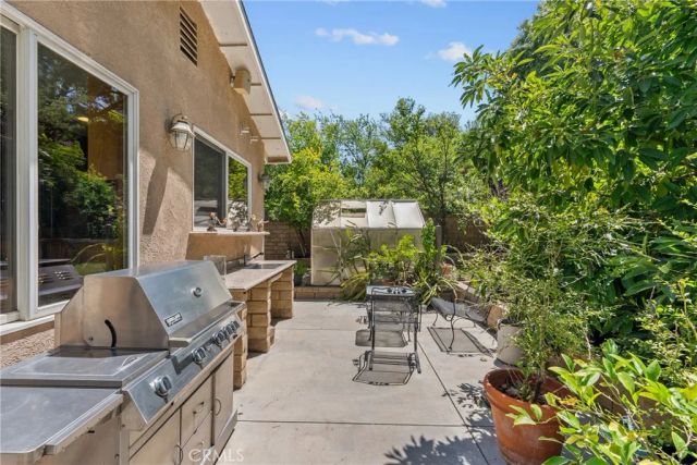 25313 Via Brasa, Valencia, CA 91355