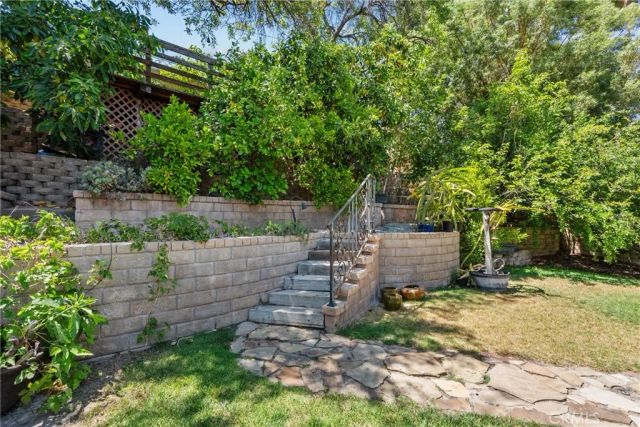 25313 Via Brasa, Valencia, CA 91355