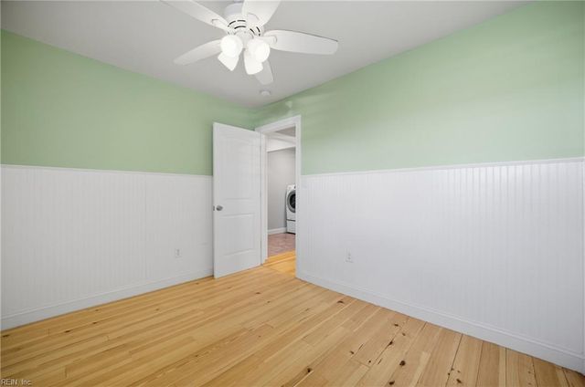 14 Eagle Point RD, Hampton, VA 23669