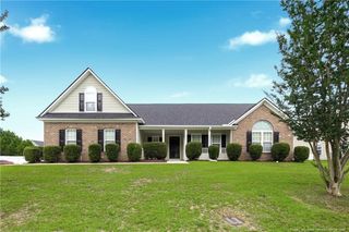 325 Ranier Drive, Raeford, NC 28376