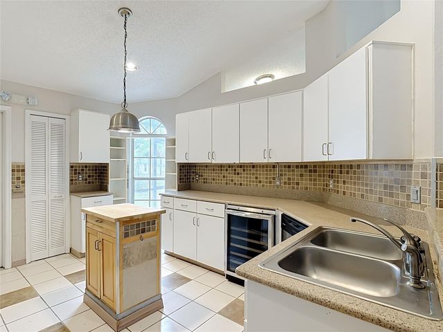 2236 KIWI TRL, Clermont, FL 34714