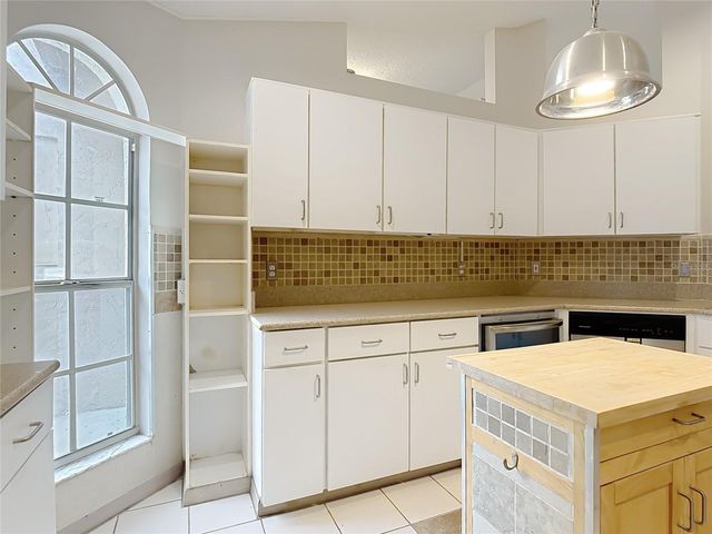 2236 KIWI TRL, Clermont, FL 34714