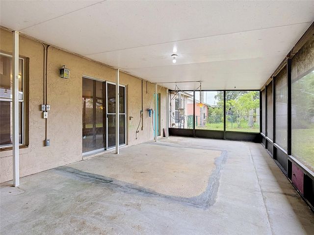 2236 KIWI TRL, Clermont, FL 34714