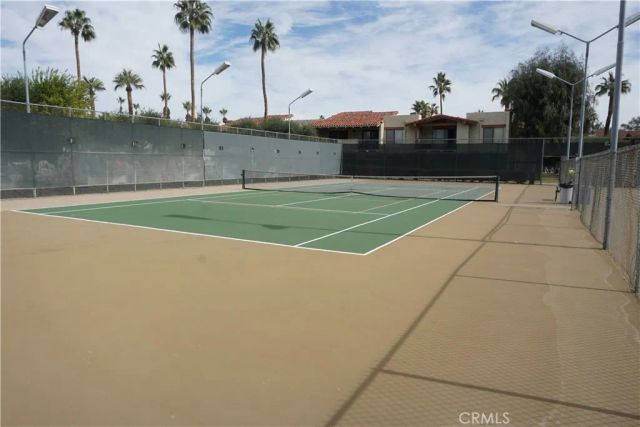 1407 N Sunrise Way 25, Palm Springs, CA 92262