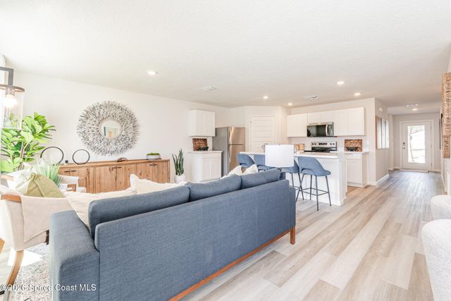 870 Kimberly Road SW, Palm Bay, FL 32908