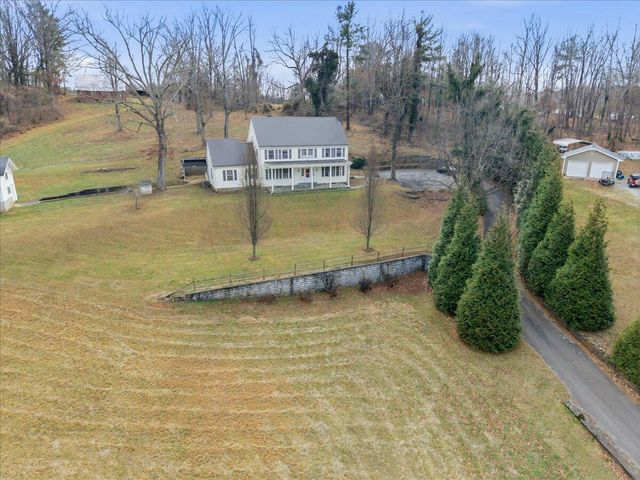 9419 Franklin ST, Ferrum, VA 24088