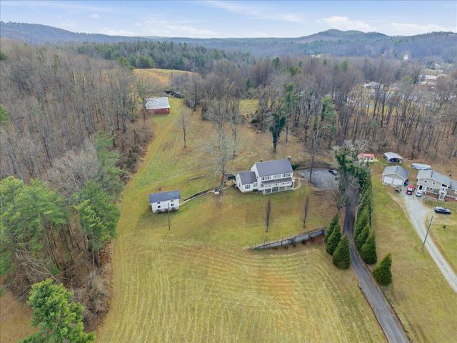 9419 Franklin ST, Ferrum, VA 24088