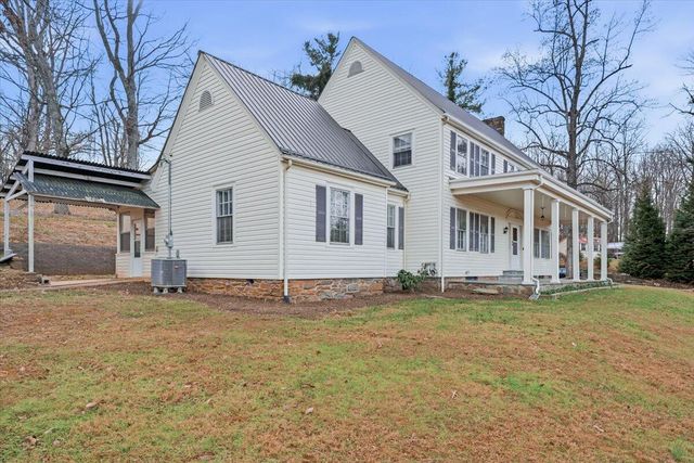 9419 Franklin ST, Ferrum, VA 24088