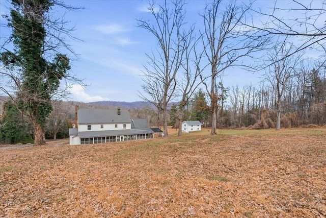 9419 Franklin ST, Ferrum, VA 24088