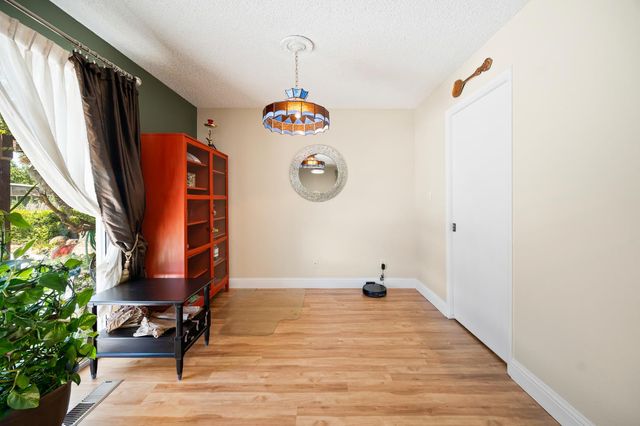 1221 Mist Flower Ct, Modesto, CA 95355