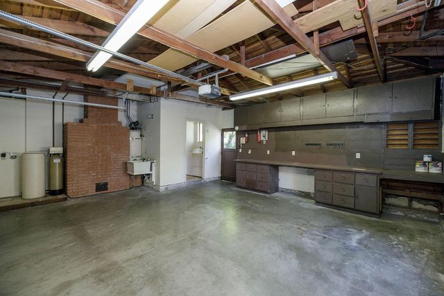 1221 Mist Flower Ct, Modesto, CA 95355