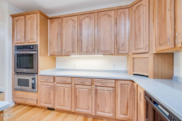 1320 Suntree Road, Unicoi, TN 37692