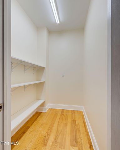 1320 Suntree Road, Unicoi, TN 37692