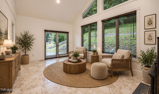 1320 Suntree Road, Unicoi, TN 37692